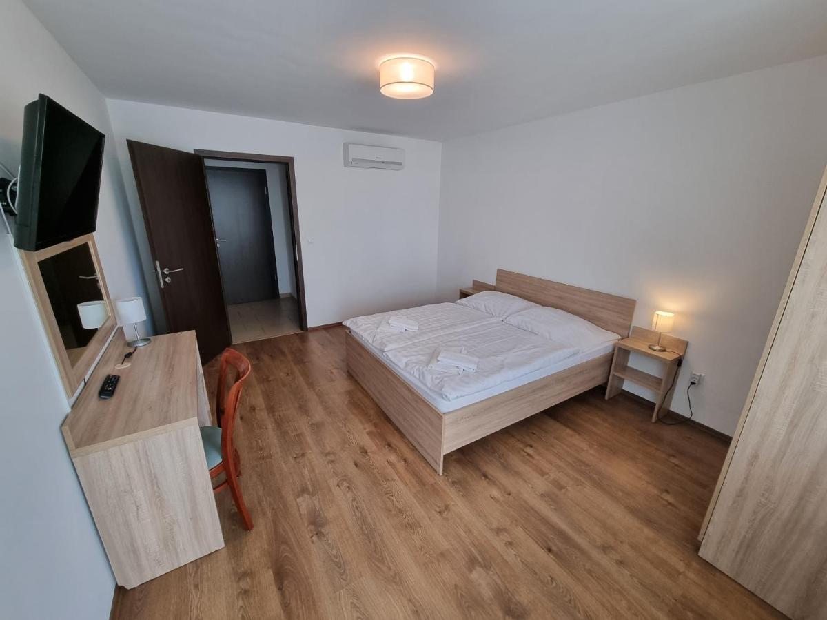 Adam Apartmanhaz Siofok Exterior photo